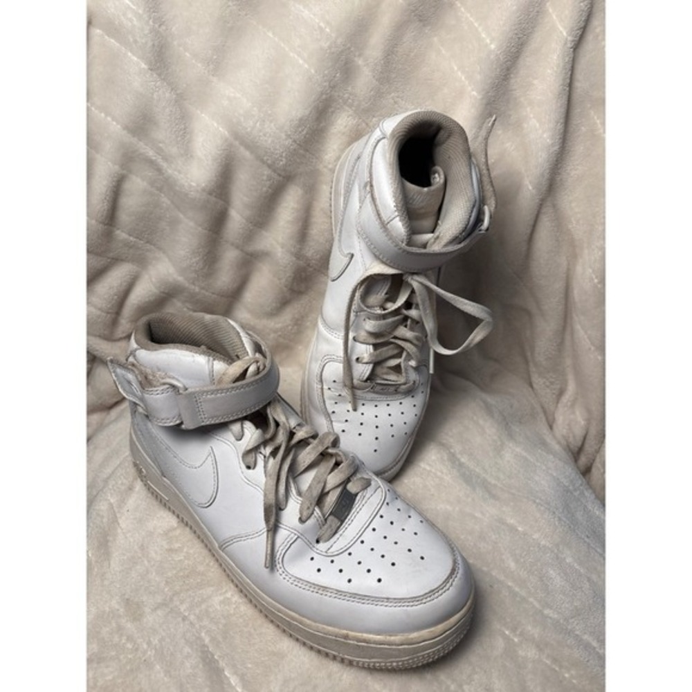 Nike Air Force 1 High Top White Sneakers‎ Athletic Shoes US 8 Youth